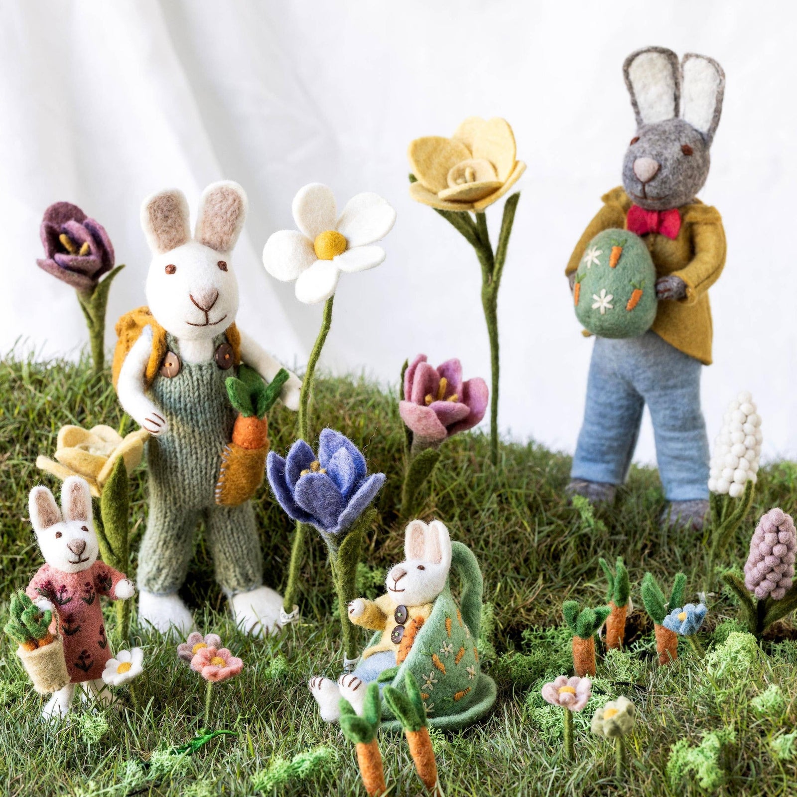 Small White Boy Bunny in a Cup w/Carrot Eleish Van Breems Home