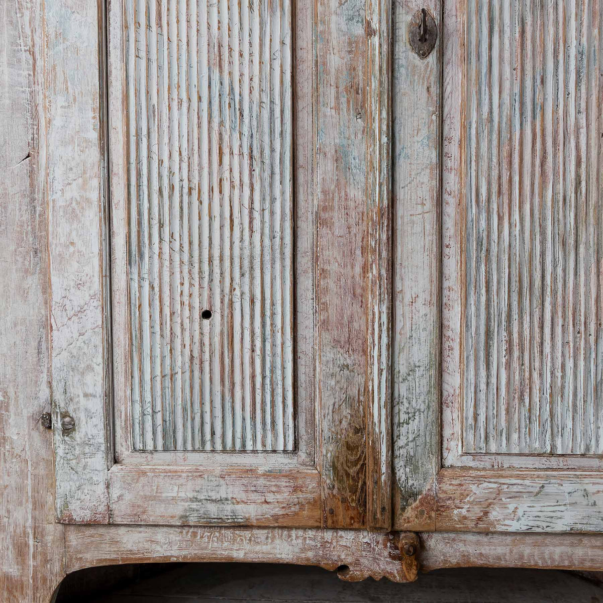 Painted Swedish Corner Cabinet 1810 - 1830 Eleish Van Breems Home