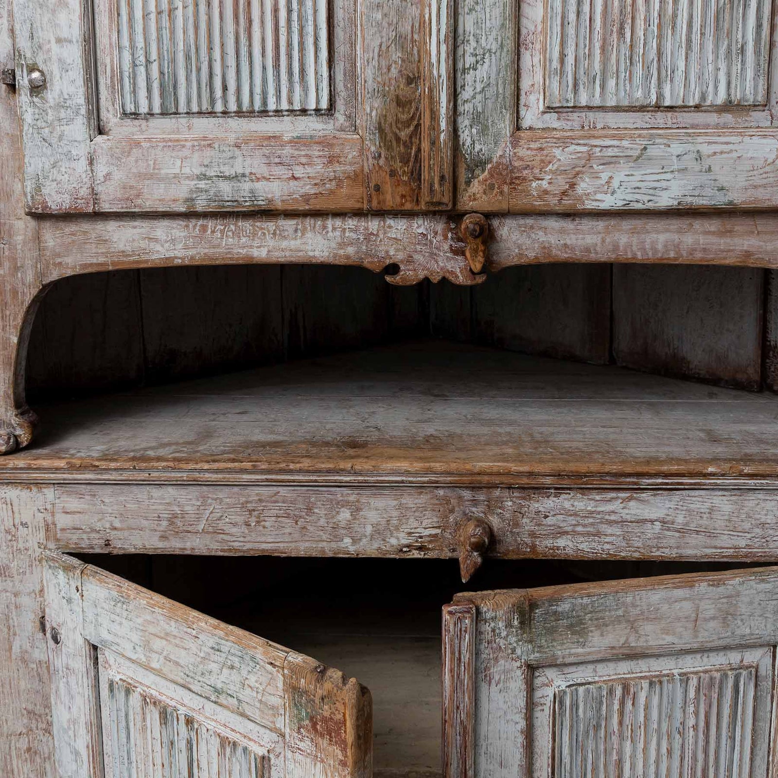 Painted Swedish Corner Cabinet 1810 - 1830 Eleish Van Breems Home