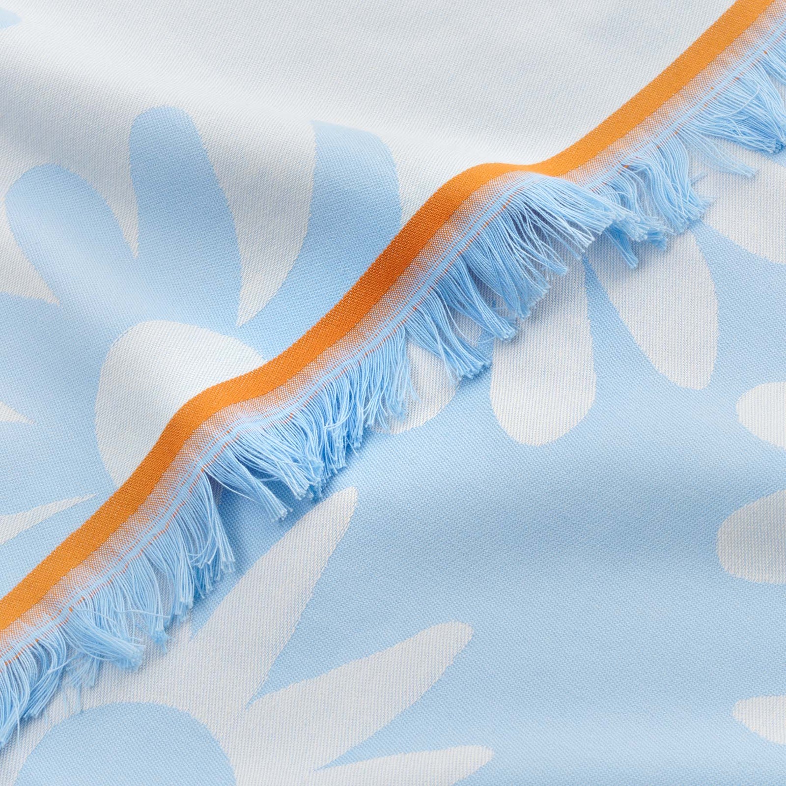 Rakastaa Ei Rakasta Bath Towel Eleish Van Breems Home