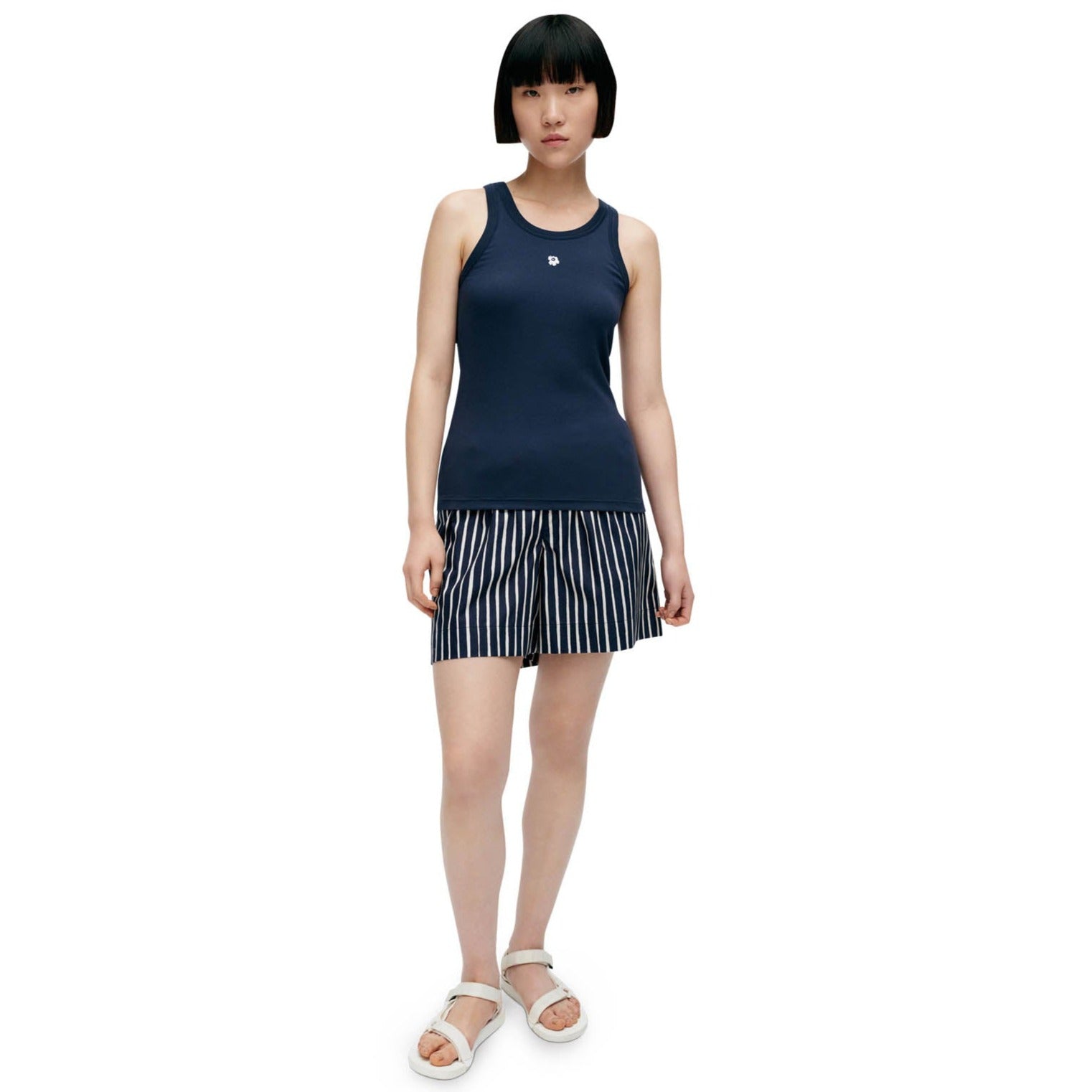 交換無料！ Marimekko Kedol Flower White & Navy Dark Top, Tank Unikko トップス