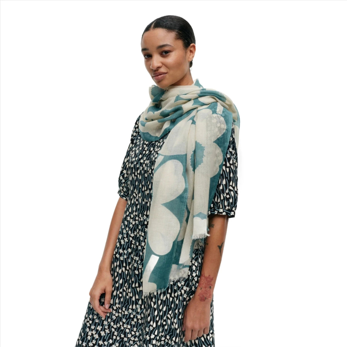 Marimekko Fiore Unikko Scarf Eleish Van Breems Home