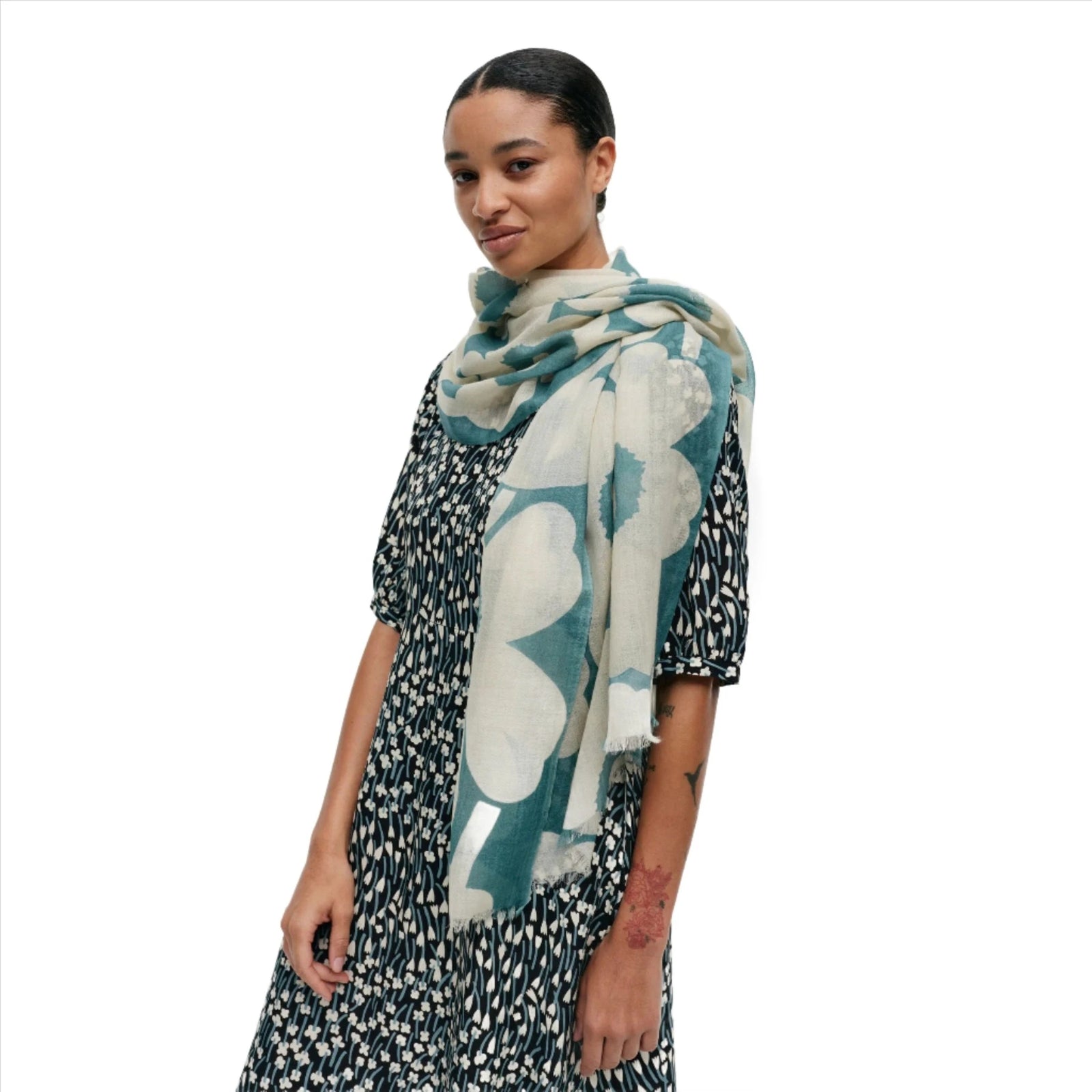 Marimekko Fiore Unikko Scarf Eleish Van Breems Home