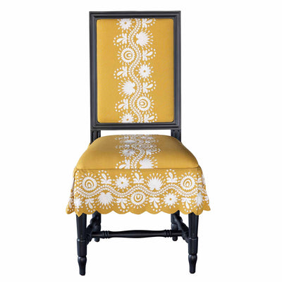 Traveling Chair by Designer Carlos Mota