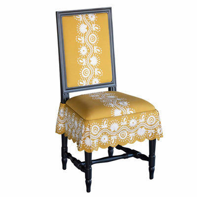 Traveling Chair by Designer Carlos Mota