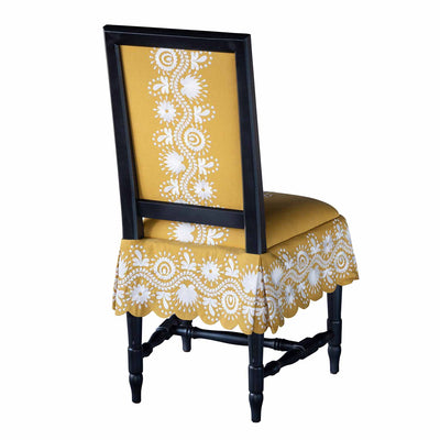Traveling Chair by Designer Carlos Mota
