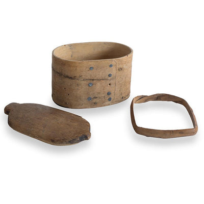 Swedish Wood Band Oval box c. 1853 Eleish Van Breems Home