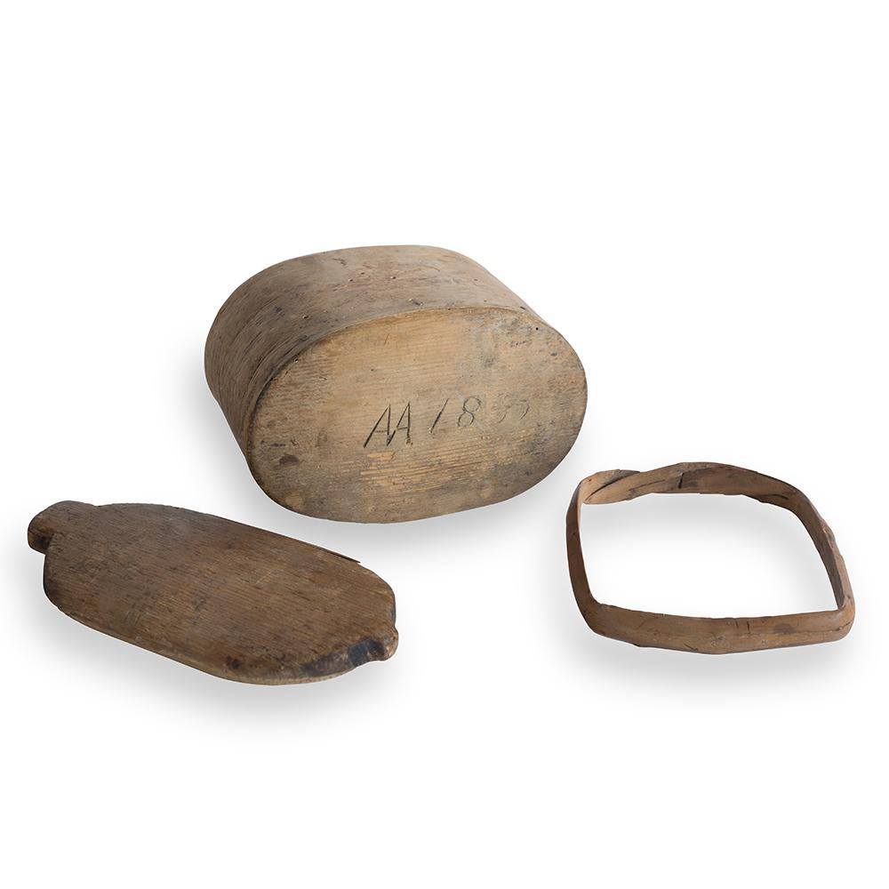 Swedish Wood Band Oval box c. 1853 Eleish Van Breems Home